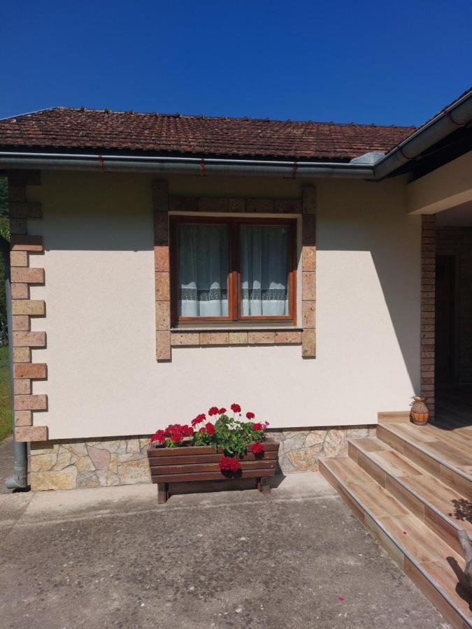 Apartment "Mira" Foca Luaran gambar